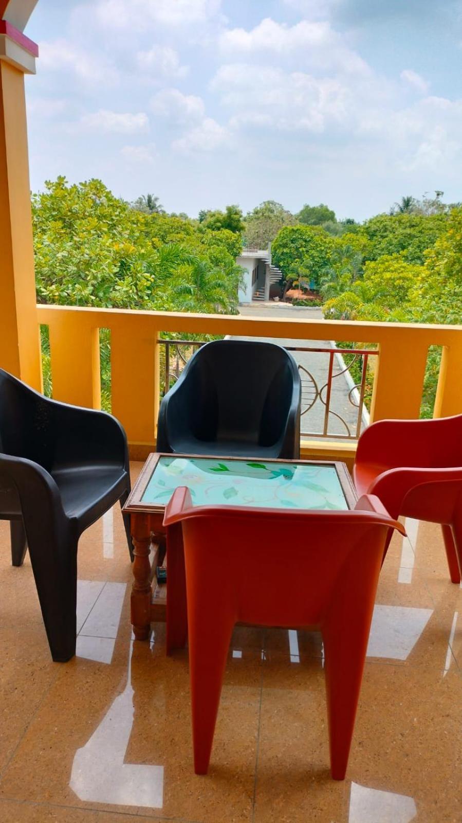 Paradise Forest Resort 蓬蒂切里 外观 照片